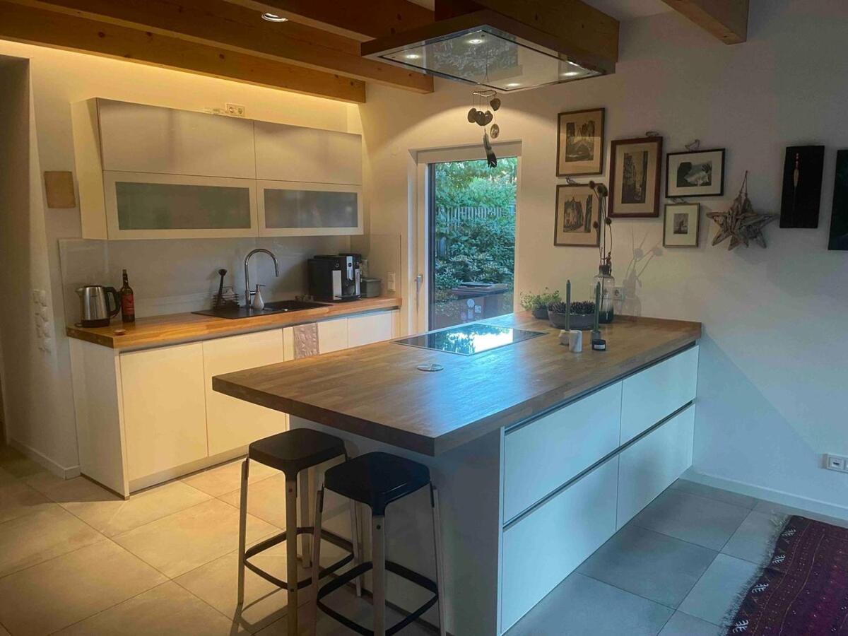 Modernes Holzhaus Im Skandinavischen Stil Mit Sauna, Garten Und 2 Katzen Νόρντερστεντ Εξωτερικό φωτογραφία